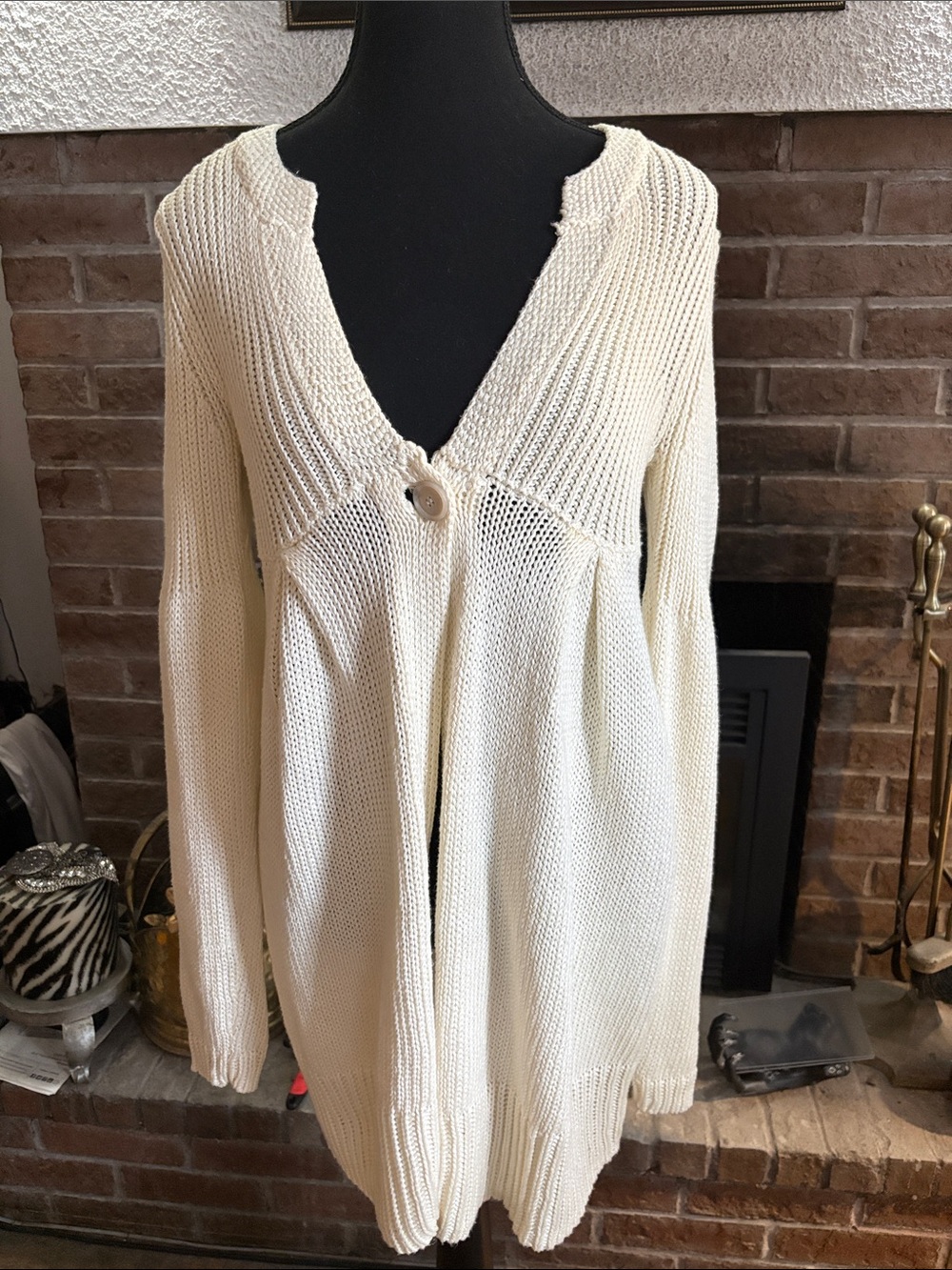 Theory Cream Single-Button Knit Cardigan